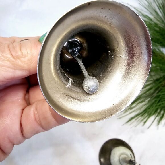 5 Vintage Glitter Snowy Metal Bells Christmas Tree Ornaments w/handle & clapper - Picture 4 of 11